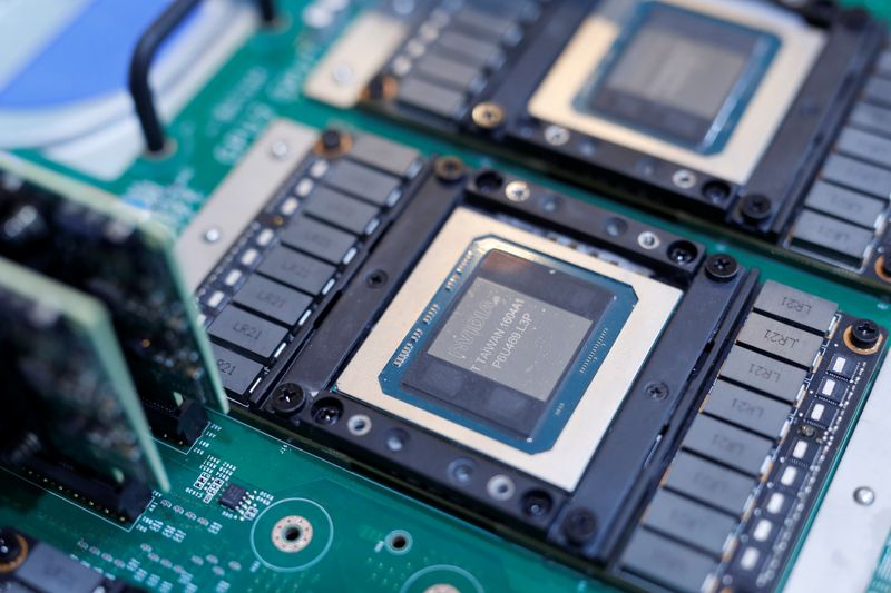 US EDA Supply Cutoff? China's Chips Under Threat